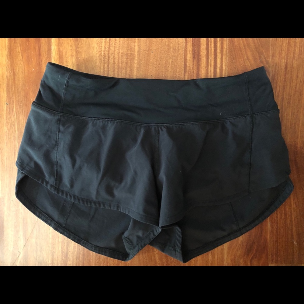 Lululemon Shorts Black size 2